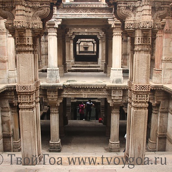 Адаладж вав (Adalaj vav) - удивительный колодец-дворец