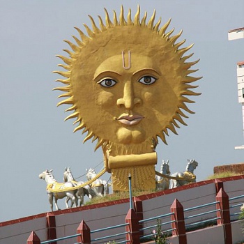 Бог Солнца - Сурия
