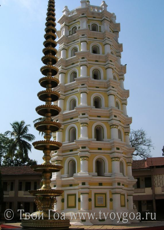 Шри Мангеш - храм посвящен Шиве