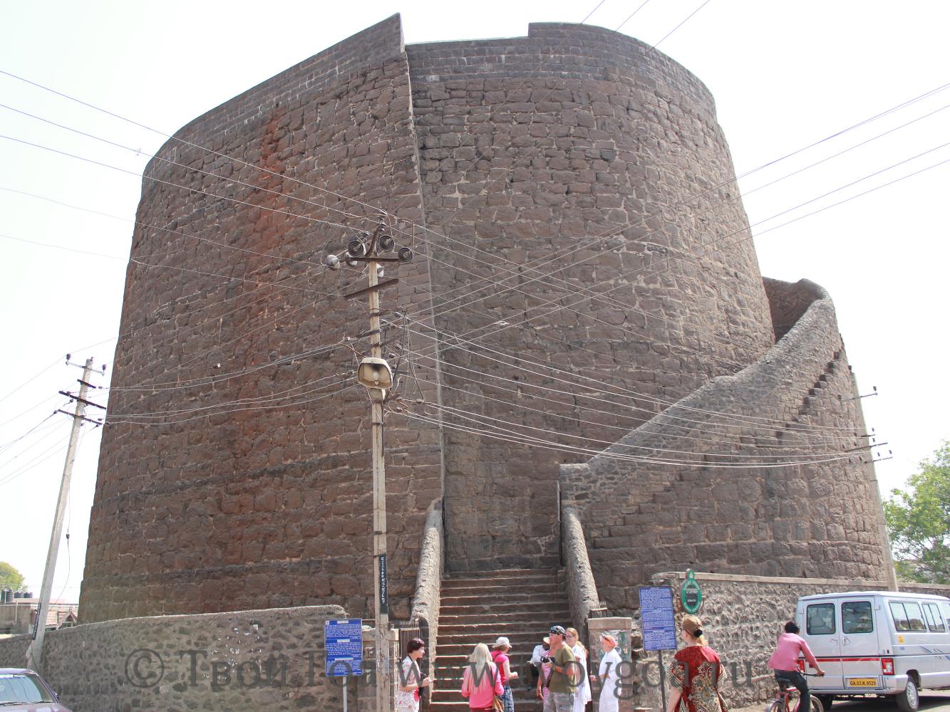 Бастион "Львиные ворота". Биджапур защищали 96 бастионов