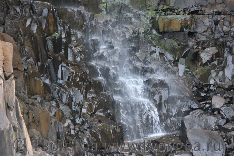 фото отдых в горах_один из шести водопадов