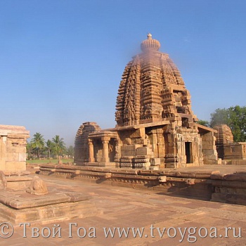 храм Salaganatha середина 7 века в Паттадакале