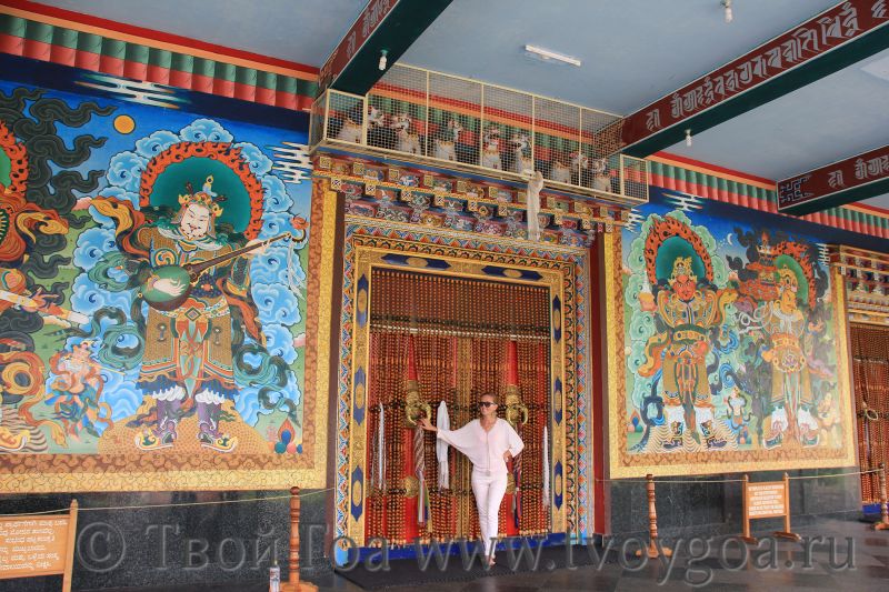 фото Тибетское поселение и золотой Будда_9 
