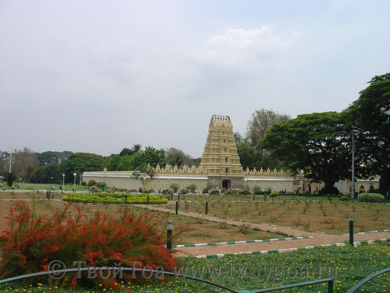индуистский храм на территории Дворцового комплекса